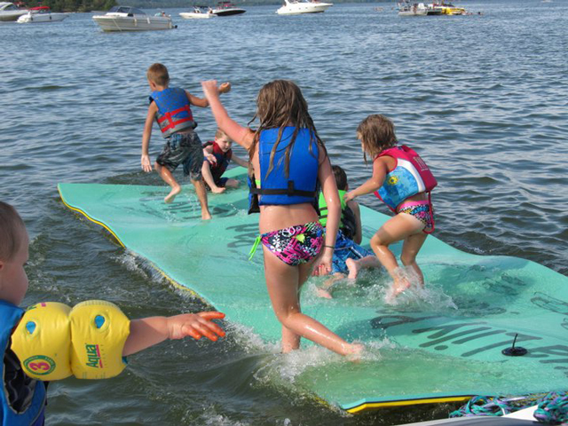 Aqua-Lily-Pad-kids