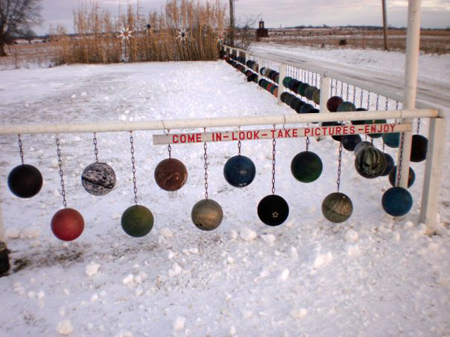 chris-barbees-bowling-ball-yard-art-signs