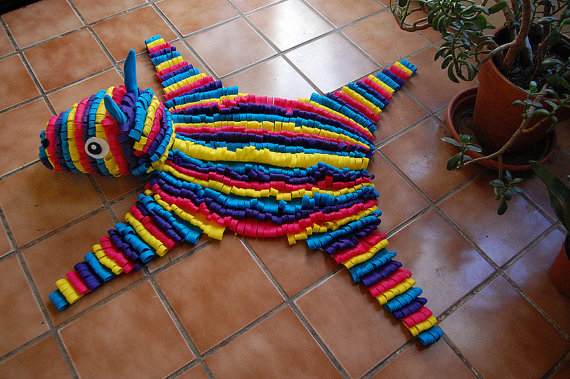 Pinata rug 