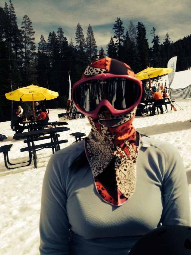 Skiiing facekini
