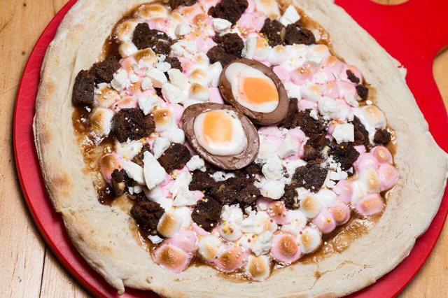 creme-egg-pizza-3